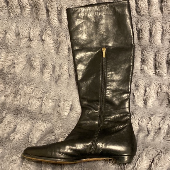 Jimmy Choo, black leather flat boots, thin/ narrow calf, Size 40 / 9.5US - Picture 4 of 15